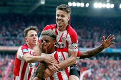 开云体育下载-阿韦洛亚梅开二度，埃因霍温胜摩纳哥