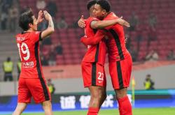 开云官网-中超球队豪取两连胜，表现稳定令人期待