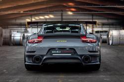 开云平台-赛道上的独舞者，基耶萨在F1街道赛之夜展现巨星价值