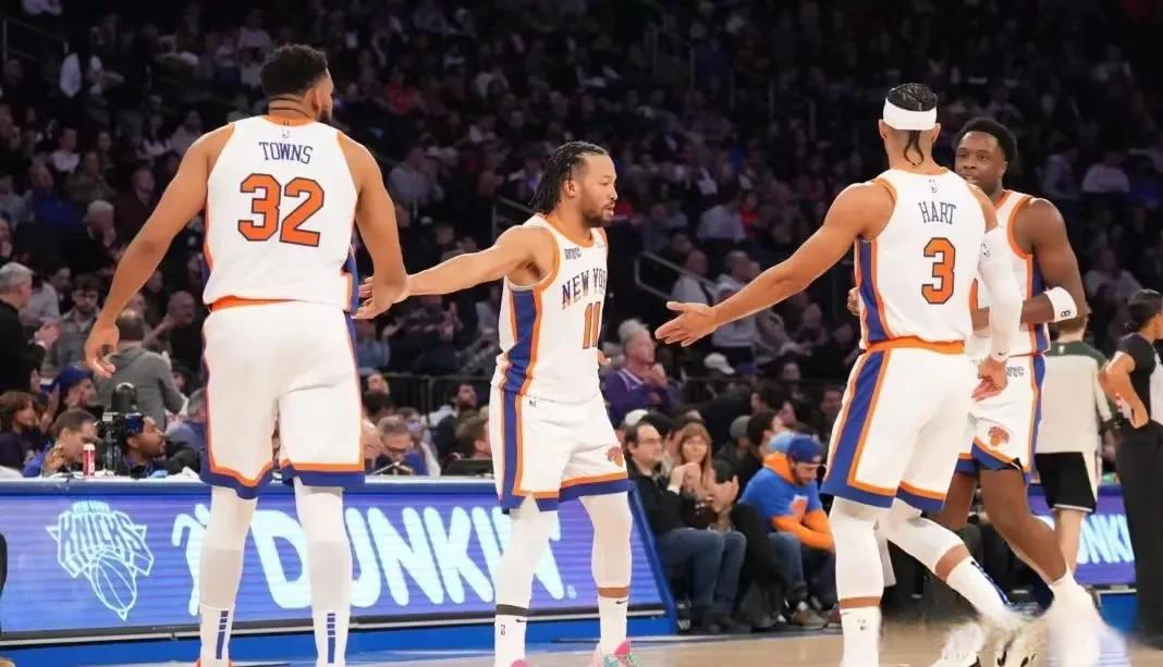 雄鹿大胜尼克斯,罗弗尔全场高效砍下29分 雄鹿大胜尼克斯,罗弗尔全场高效砍下29分