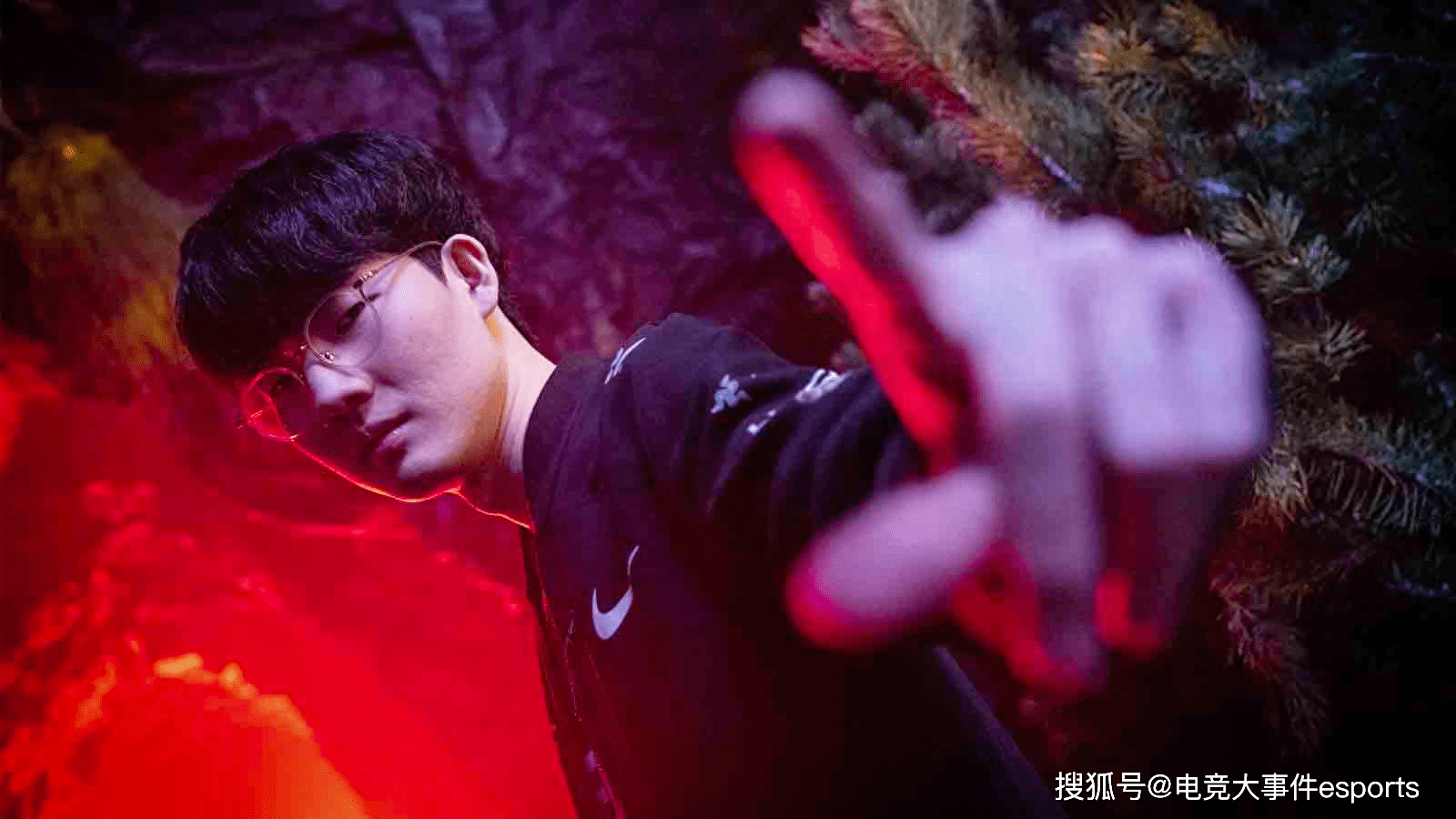 T1爆冷HLE,Deft完成帽子戏法的简单介绍 T1爆冷HLE,Deft完成帽子戏法的简单介绍