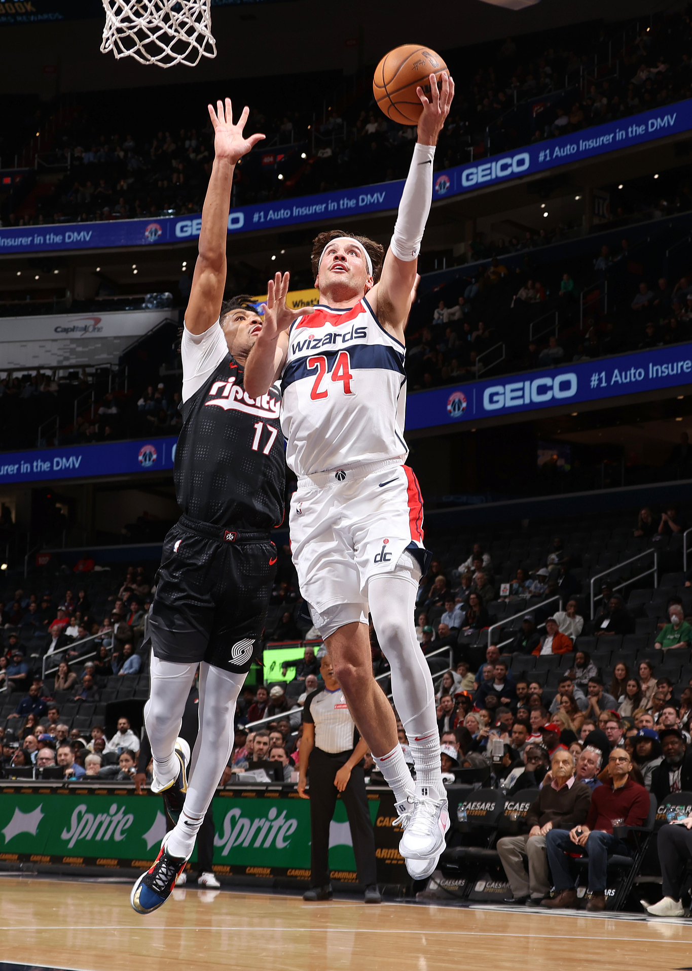 开拓者逆转奇才,取得连胜 开拓者逆转奇才,取得连胜