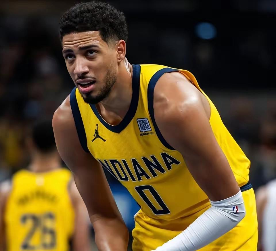 爵士惊险胜掘金,米切尔绝杀砍下40分 爵士惊险胜掘金,米切尔绝杀砍下40分